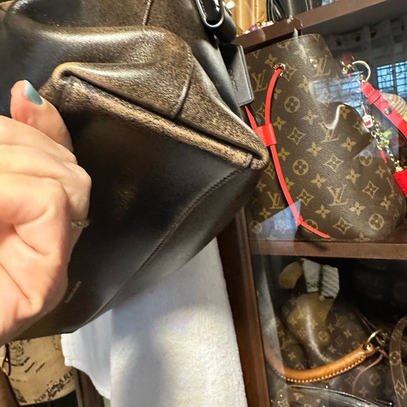 Coach Brooklyn - Picture 4 of 12